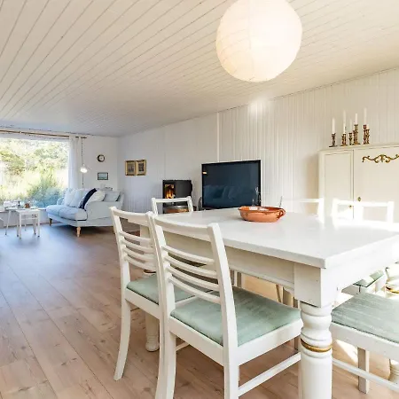 8 Person In Holiday home Jerup