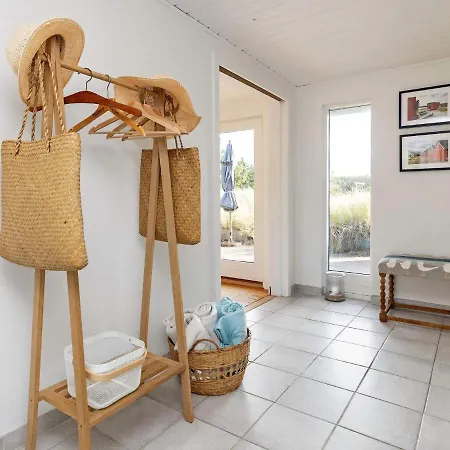 8 Person In Holiday home Jerup