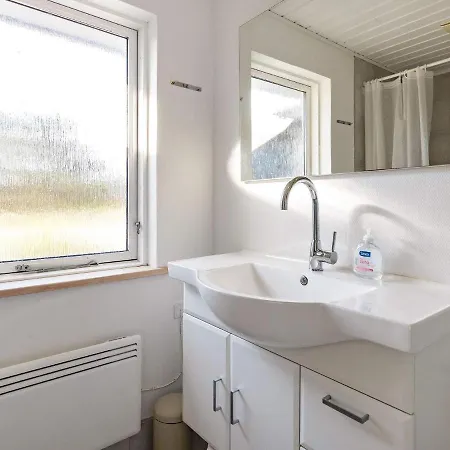 8 Person In Holiday home Jerup